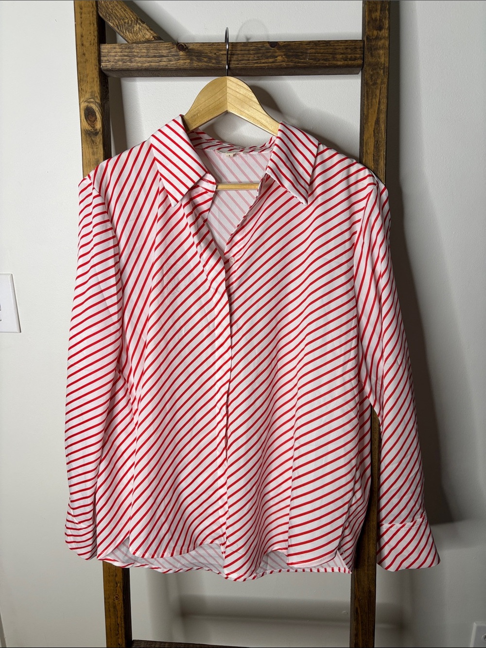 Aaron & Amber Red & White Diagonal Stripe Button-Down Shirt Size L